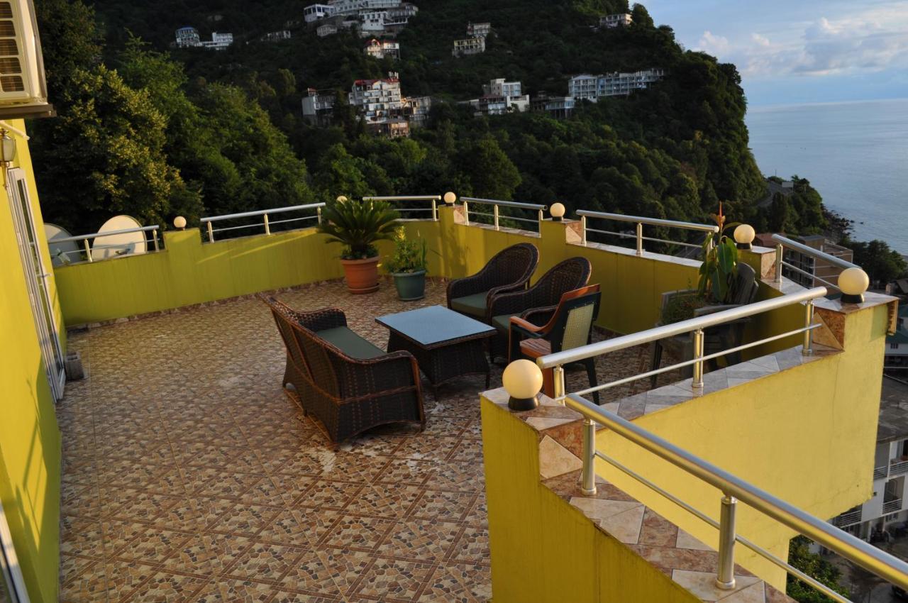 Akhmed Guest House Kvariati Exterior photo