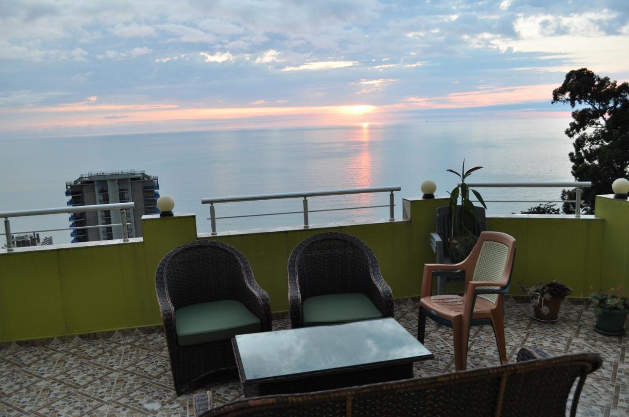 Akhmed Guest House Kvariati Exterior photo